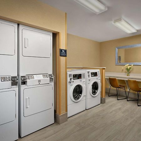 Homewood Suites By Hilton At The Waterfront Wichita Buitenkant foto