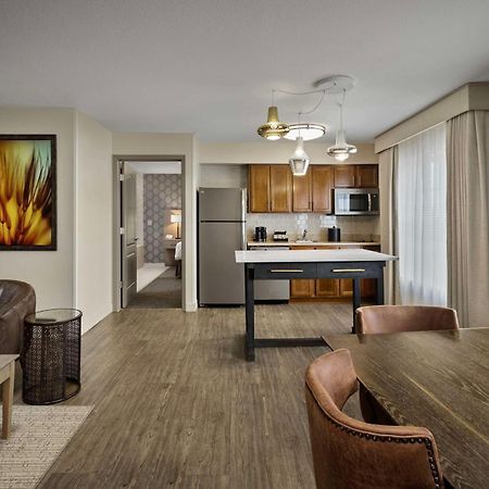 Homewood Suites By Hilton At The Waterfront Wichita Buitenkant foto