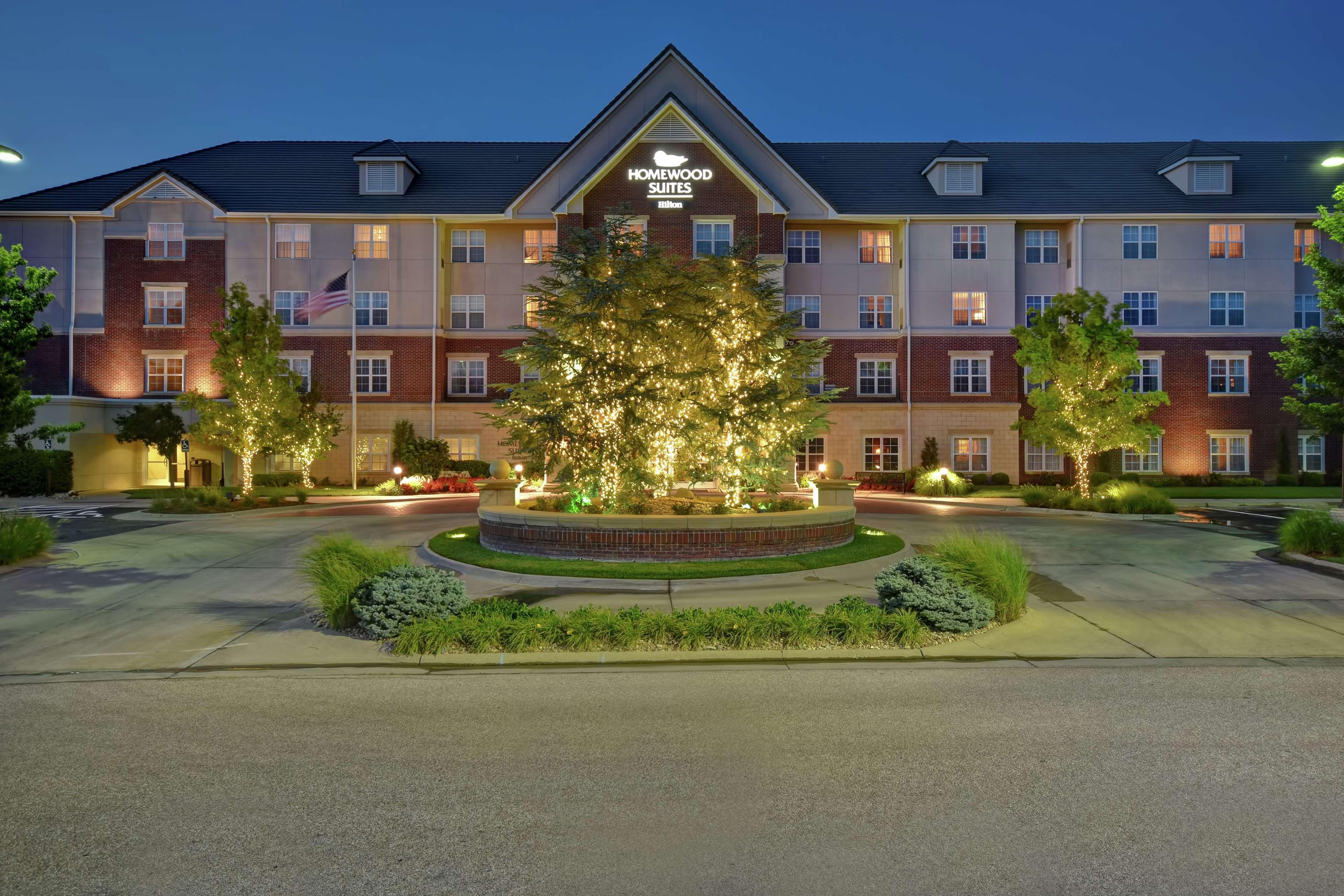 Homewood Suites By Hilton At The Waterfront Wichita Buitenkant foto
