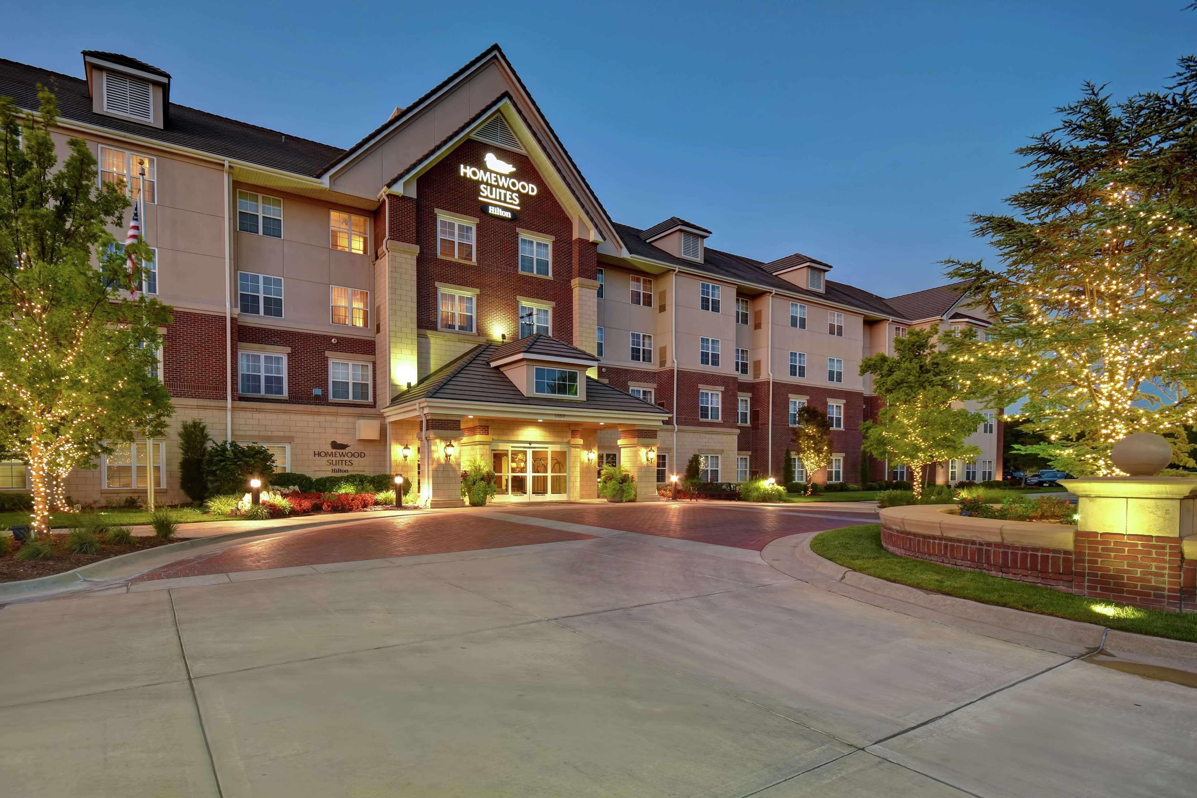 Homewood Suites By Hilton At The Waterfront Wichita Buitenkant foto
