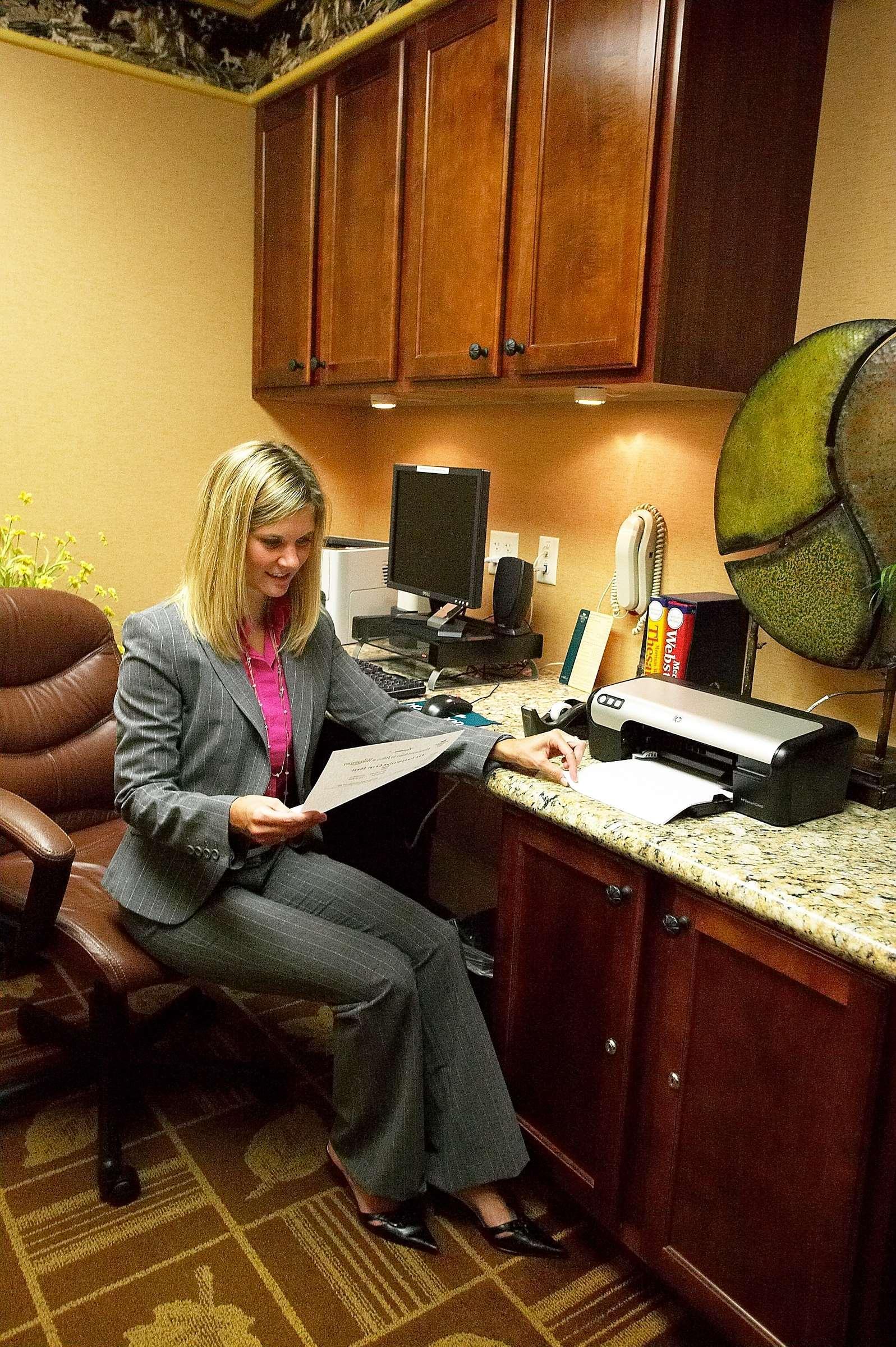 Homewood Suites By Hilton At The Waterfront Wichita Buitenkant foto