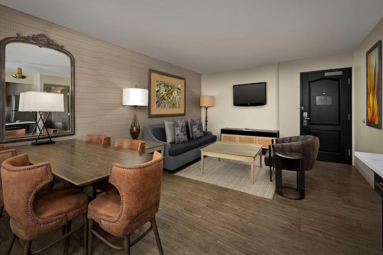 Homewood Suites By Hilton At The Waterfront Wichita Buitenkant foto
