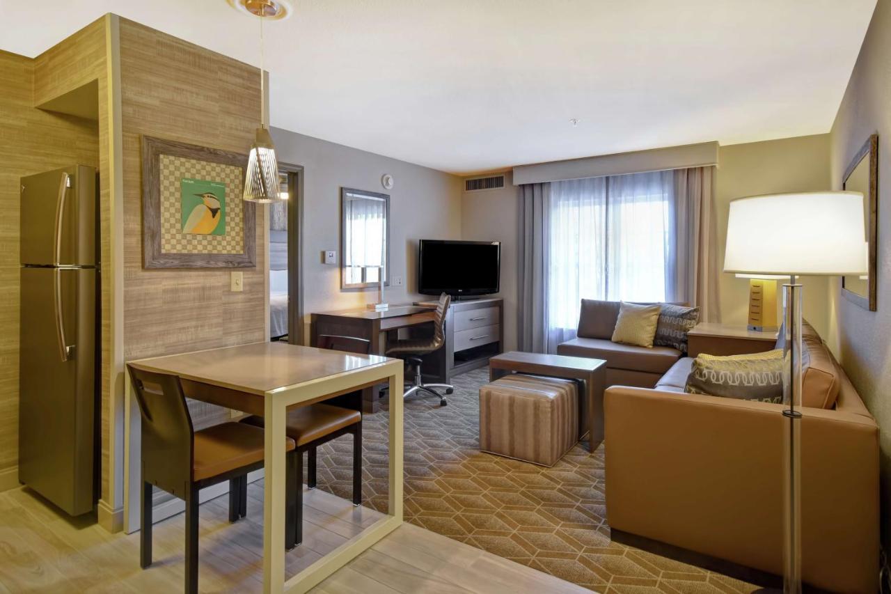 Homewood Suites By Hilton At The Waterfront Wichita Buitenkant foto